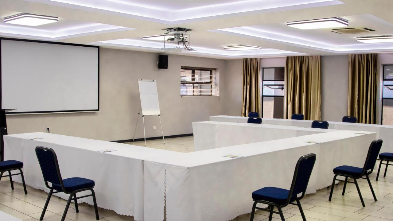 Urban Bliss Hotel Kabwe Ngoại thất bức ảnh