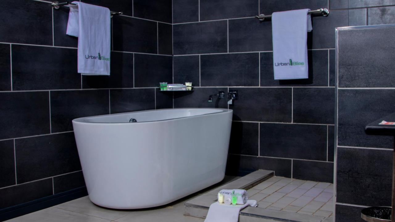 Urban Bliss Hotel Kabwe Ngoại thất bức ảnh