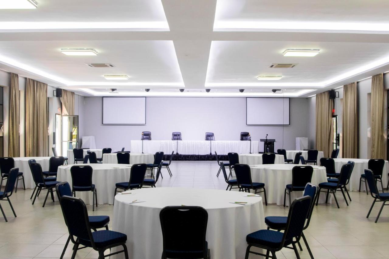 Urban Bliss Hotel Kabwe Ngoại thất bức ảnh